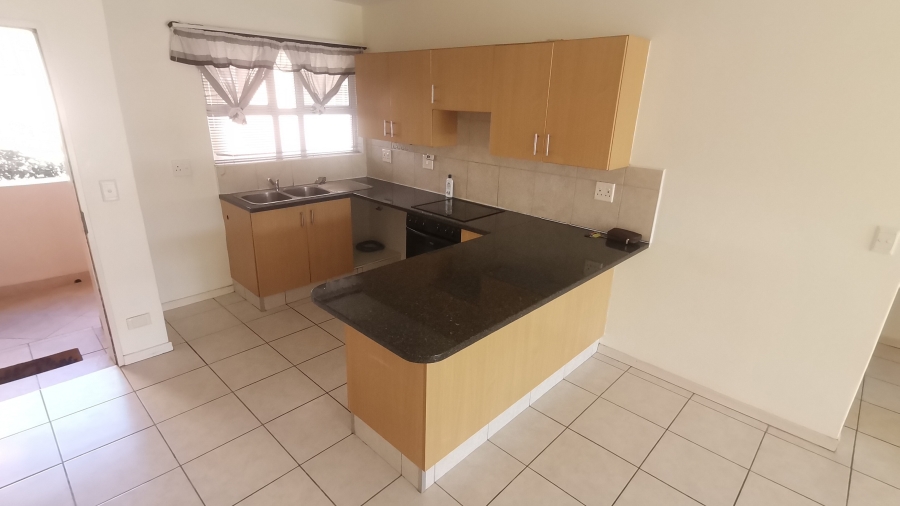 To Let 2 Bedroom Property for Rent in Beacon Bay Eastern Cape